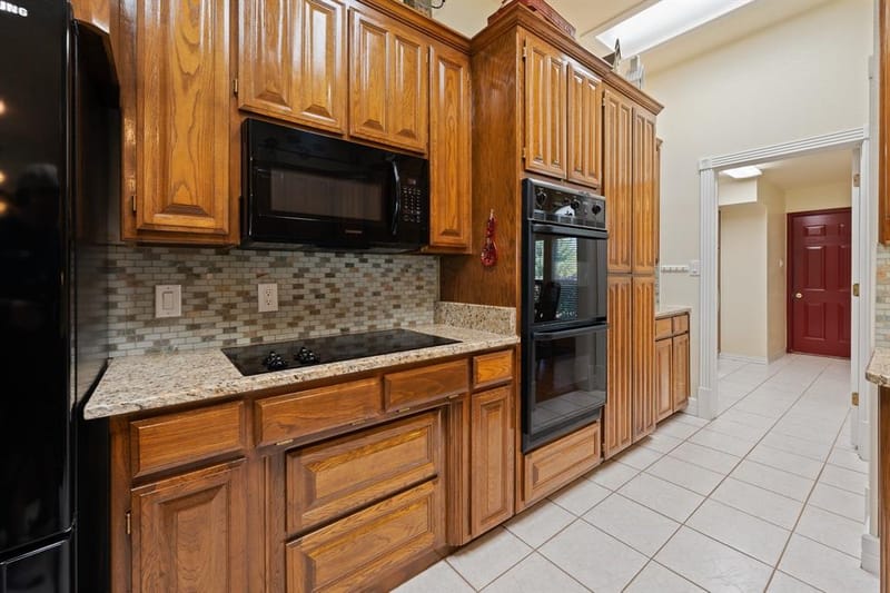 324 Highpoint Road, Burleson TX 76028 - Photo 21