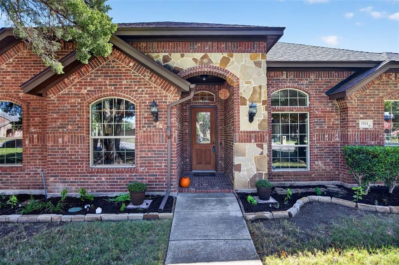 1514 Natalie Lane, Duncanville TX 75137 - Photo 6