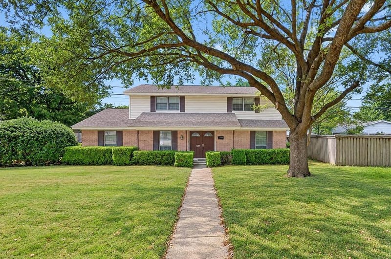 1907 Deep Valley Drive, Richardson TX 75080