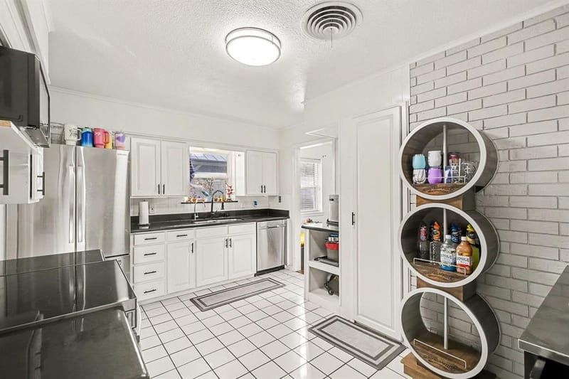 1603 Miller Court, Pantego TX 76013 - Photo 12