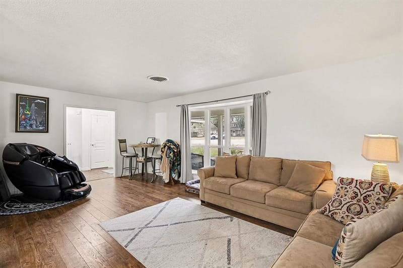 1603 Miller Court, Pantego TX 76013 - Photo 9