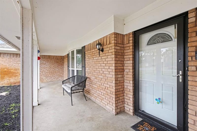 1603 Miller Court, Pantego TX 76013 - Photo 8