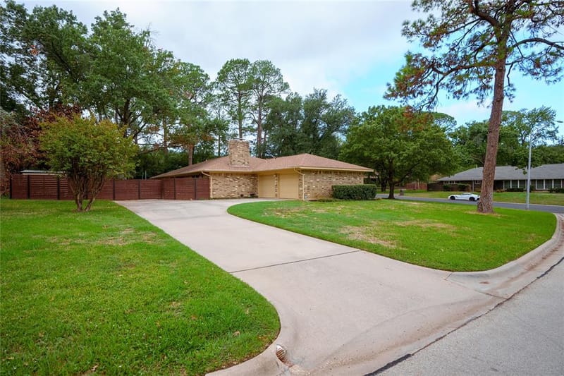 213 Pennsylvania Drive, Denton TX 76205 - Photo 4