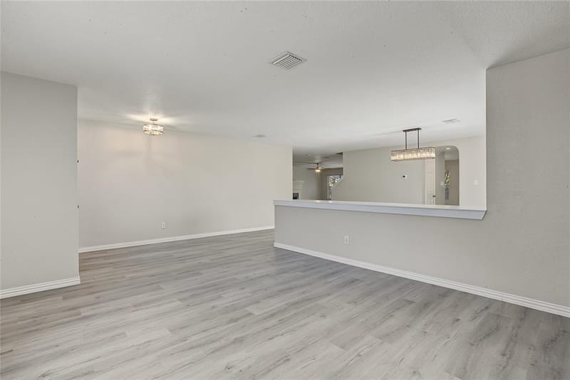 3152 Pine Valley Drive, Grand Prairie TX 75052 - Photo 6
