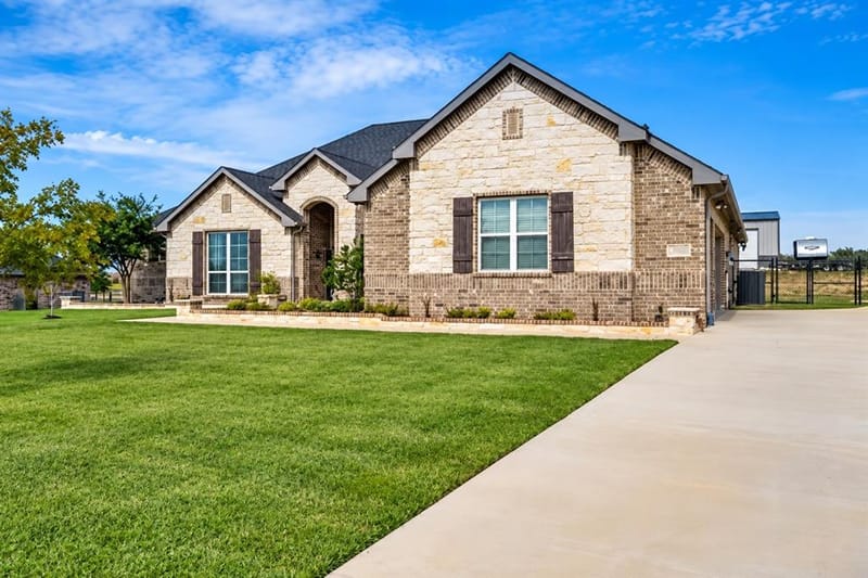 12900 Cold Spring Lane, Ponder TX 76259 - Photo 2