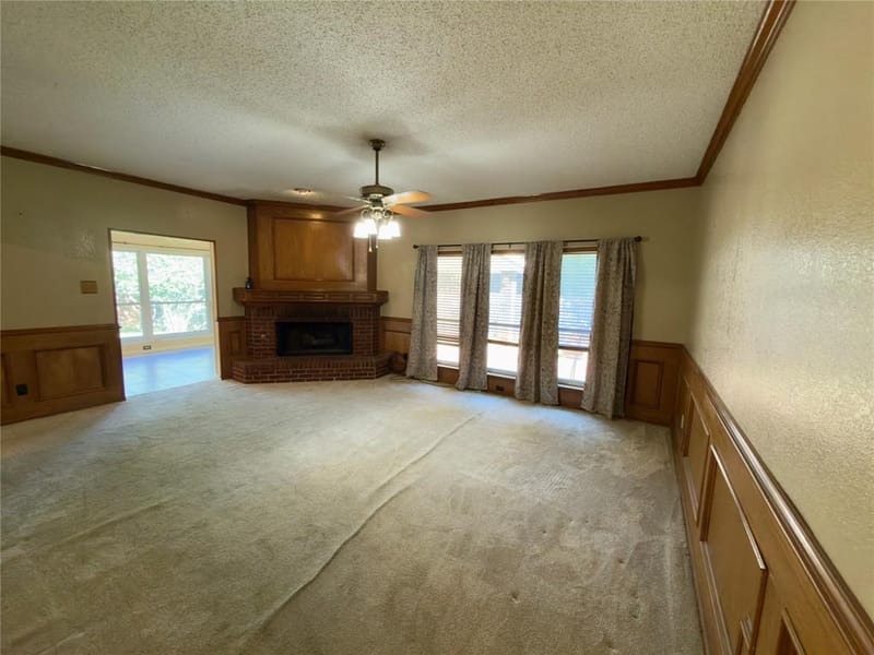 5609 Farris Drive, Arlington TX 76017 - Photo 12