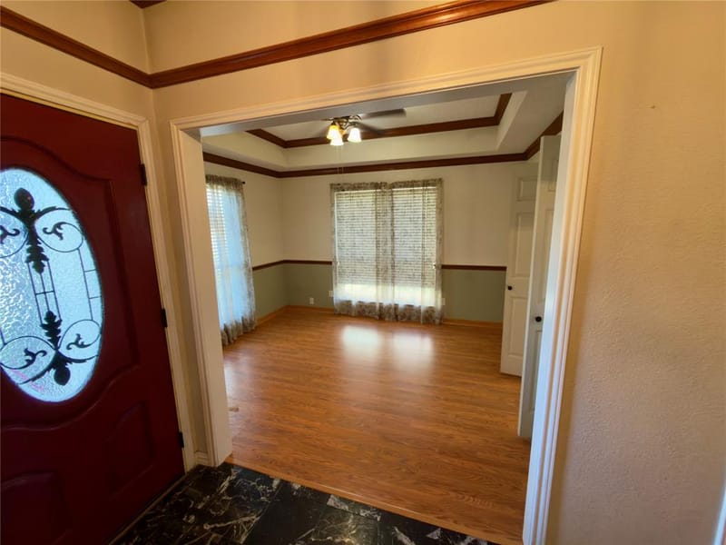 5609 Farris Drive, Arlington TX 76017 - Photo 5