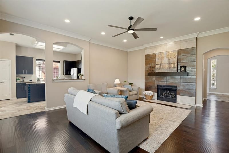 909 Palm Desert Drive, Garland TX 75044 - Photo 6