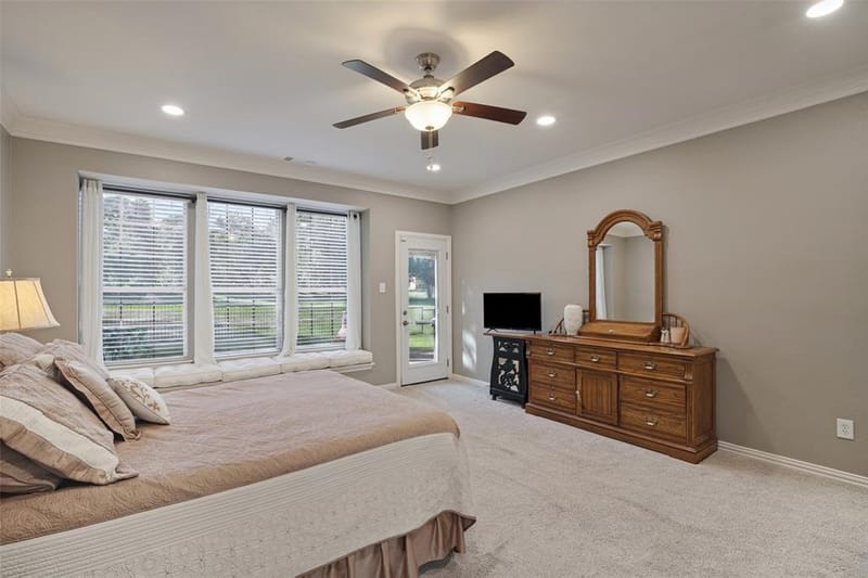 909 Palm Desert Drive, Garland TX 75044 - Photo 17