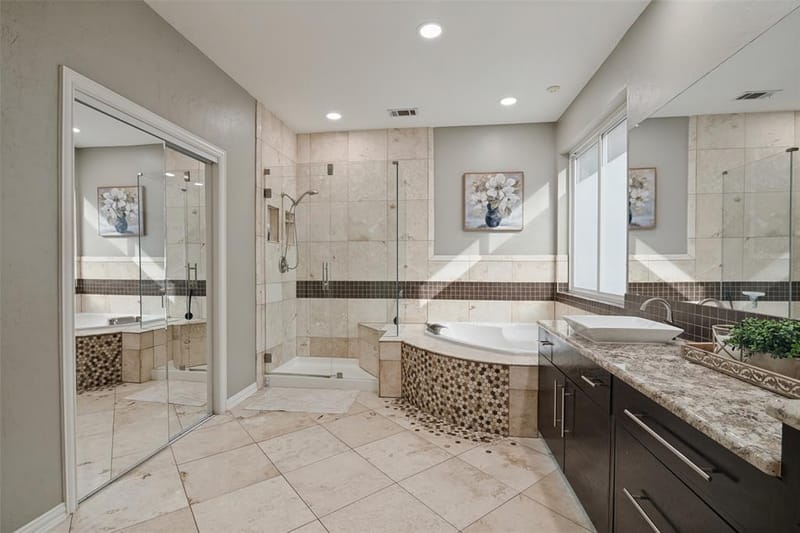 909 Palm Desert Drive, Garland TX 75044 - Photo 18