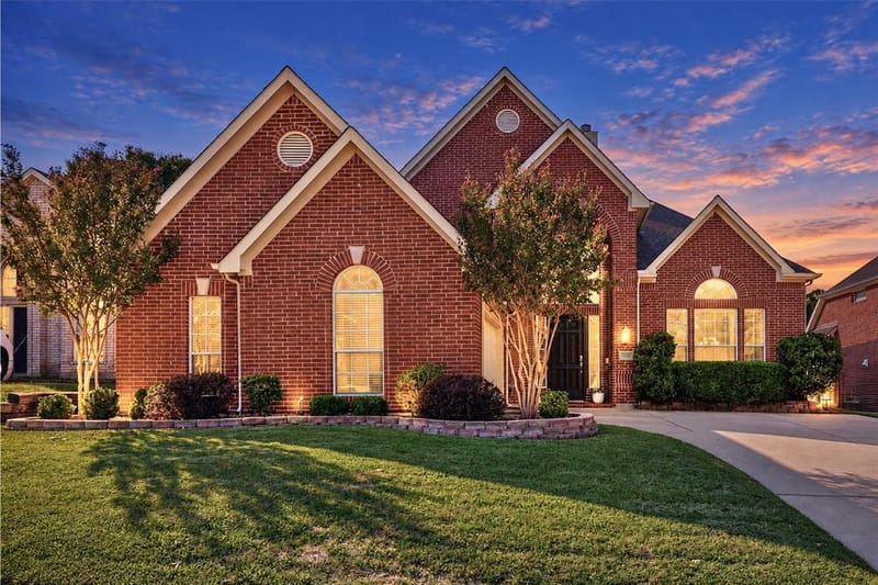 909 Palm Desert Drive, Garland TX 75044 - Photo 37