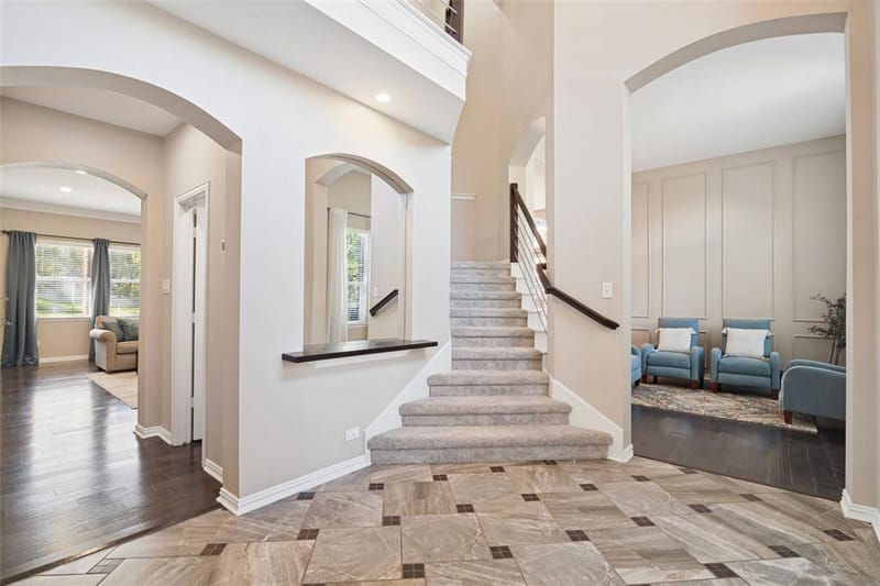 909 Palm Desert Drive, Garland TX 75044 - Photo 4