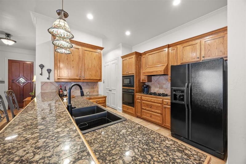1516 Hackett Creek Drive, McKinney TX 75072 - Photo 4