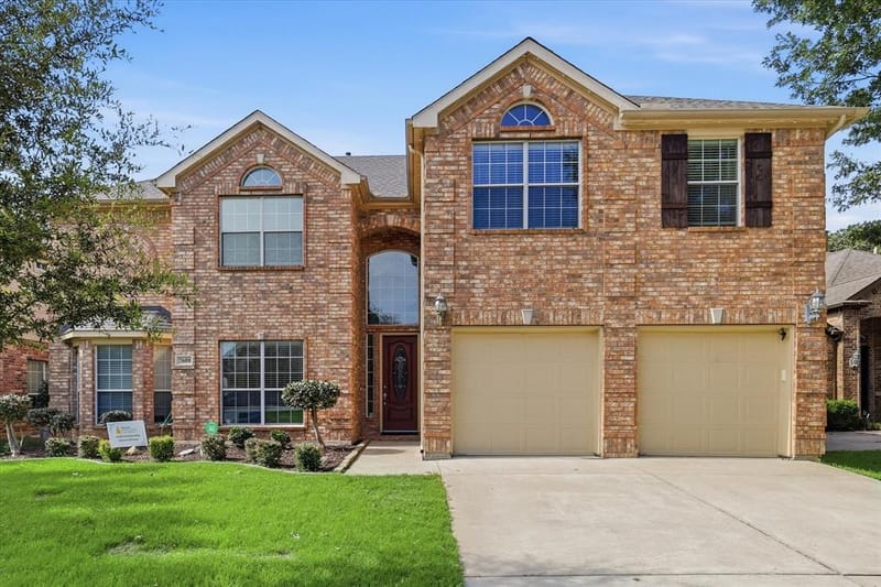 7608 Hinkley Oak Drive, Denton TX 76208 - Photo 3