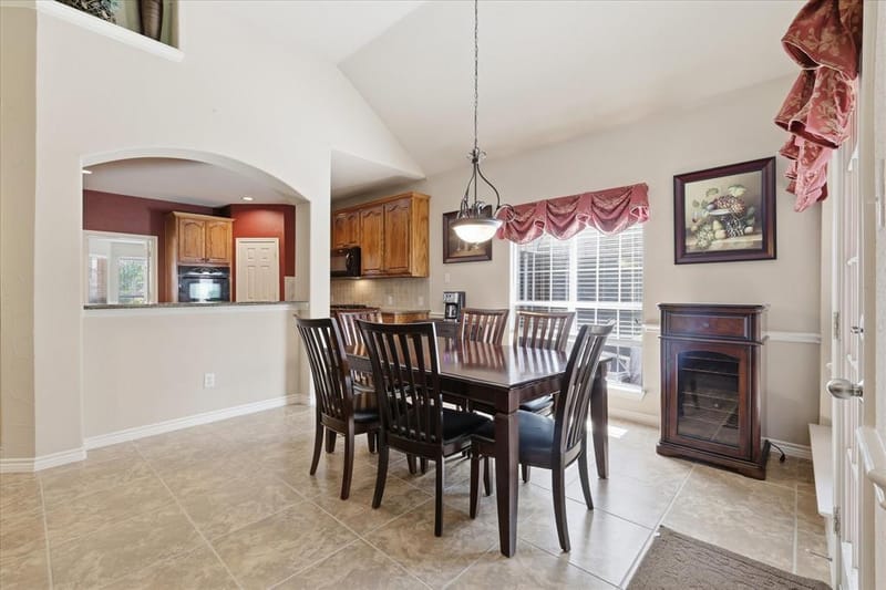 7608 Hinkley Oak Drive, Denton TX 76208 - Photo 11