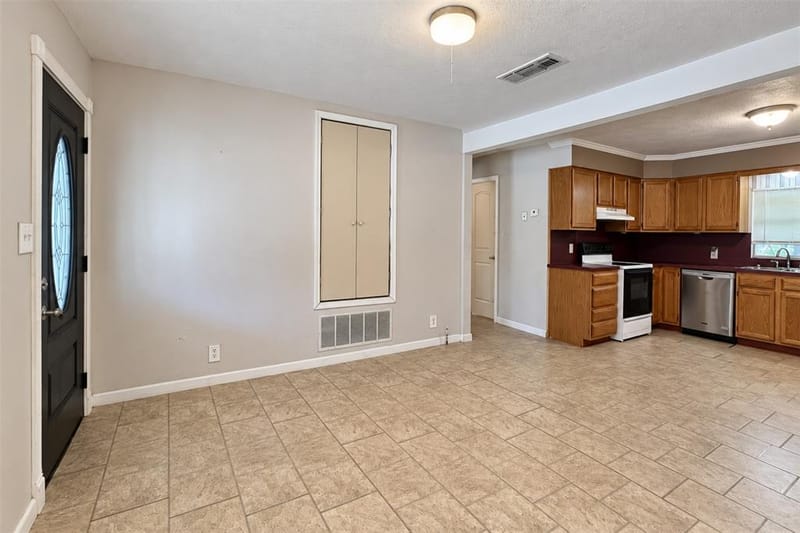623 Mckinney Avenue, Princeton TX 75407 - Photo 5
