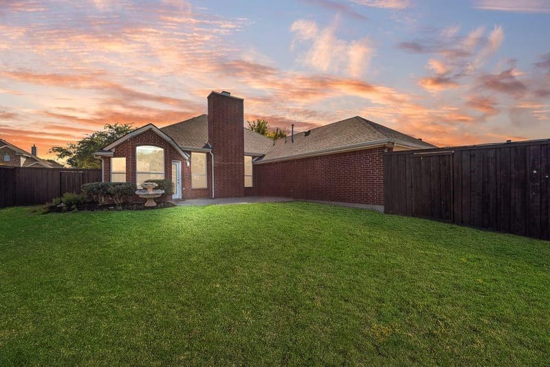 5820 Chatham Lane, The Colony TX 75056 - Photo 2