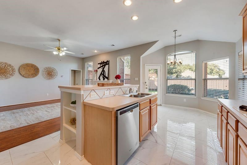 5820 Chatham Lane, The Colony TX 75056 - Photo 8