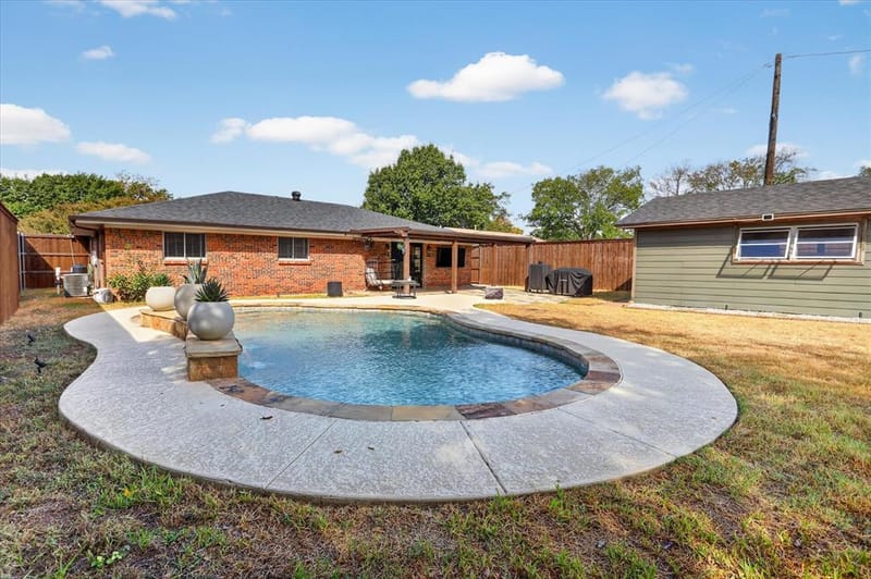 714 Hill City Drive, Duncanville TX 75116 - Photo 33