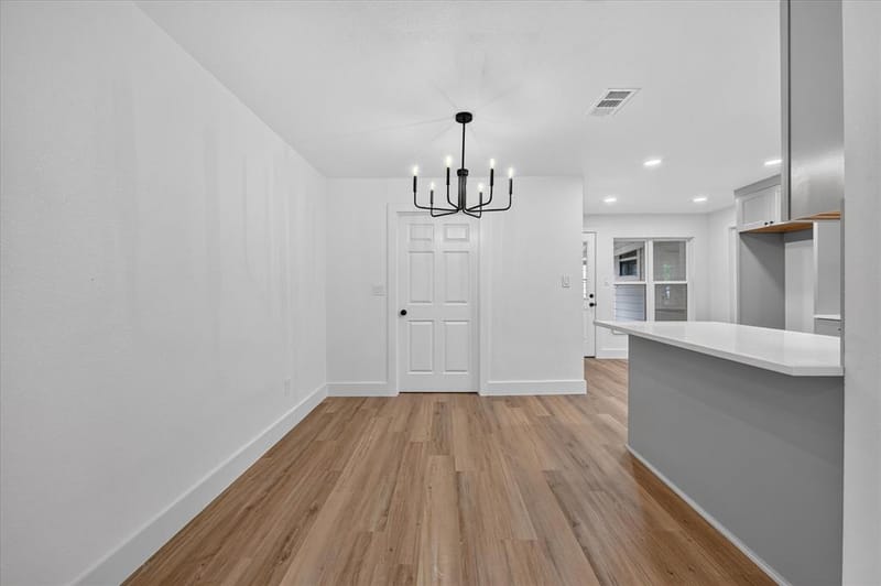 1607 Laura Road, River Oaks TX 76114 - Photo 4