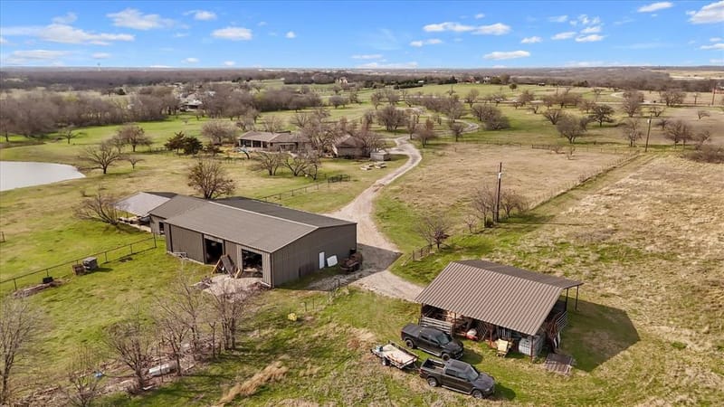 9711 Jim Christal Road, Krum TX 76249 - Photo 5