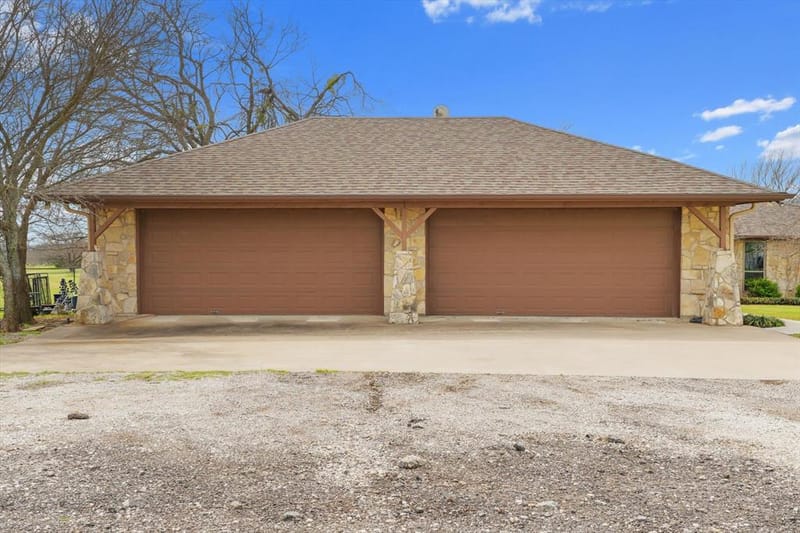 9711 Jim Christal Road, Krum TX 76249 - Photo 34