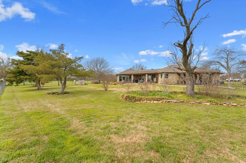9711 Jim Christal Road, Krum TX 76249 - Photo 14
