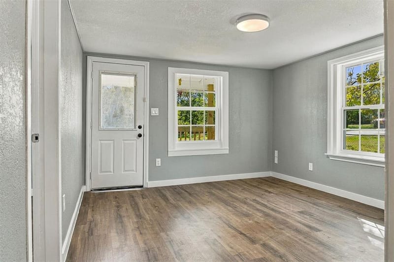 528 E Jefferson Street, Van Alstyne TX 75495 - Photo 6