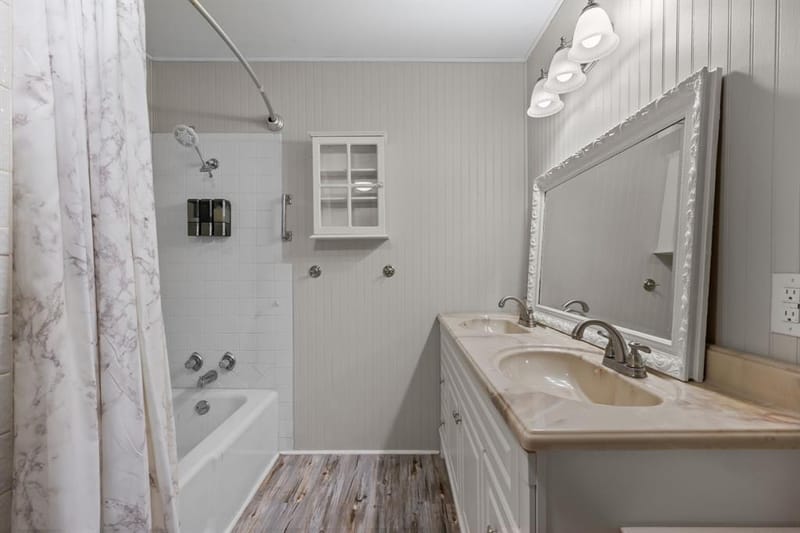 604 Crestview Drive, Granbury TX 76048 - Photo 23