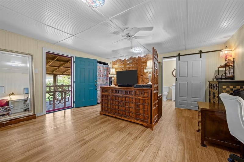 604 Crestview Drive, Granbury TX 76048 - Photo 36