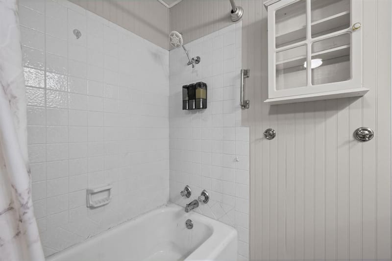 604 Crestview Drive, Granbury TX 76048 - Photo 24