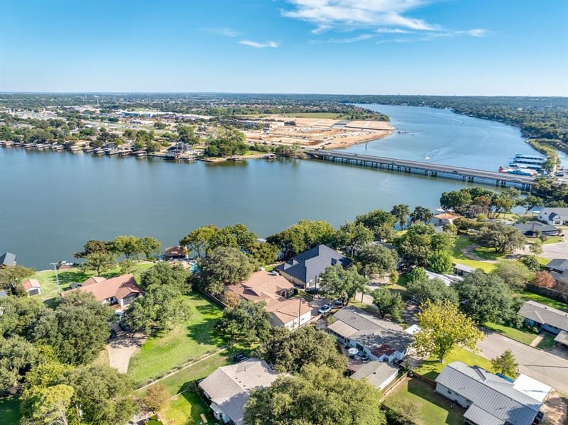 604 Crestview Drive, Granbury TX 76048 - Photo 40