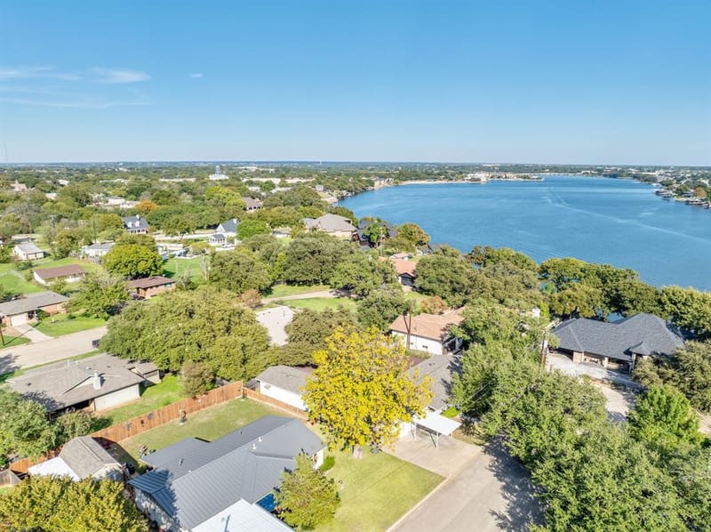 604 Crestview Drive, Granbury TX 76048 - Photo 39