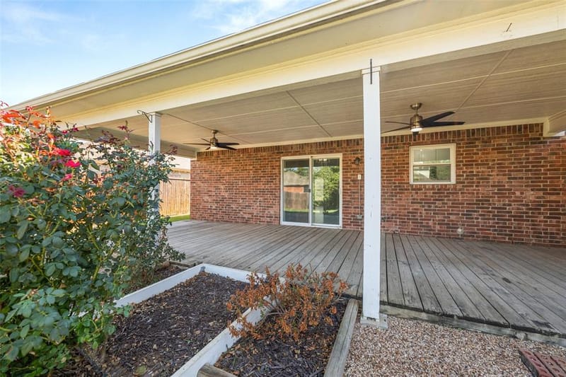 1331 Falcon Drive, Lewisville TX 75077 - Photo 33