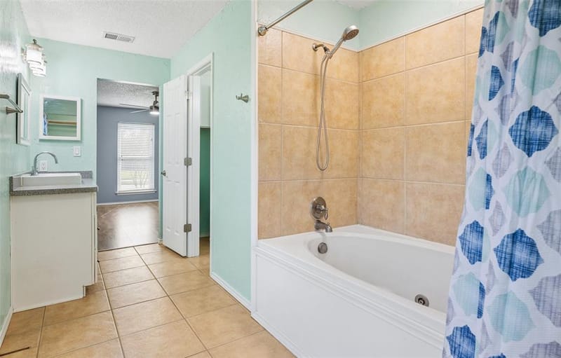 1331 Falcon Drive, Lewisville TX 75077 - Photo 29