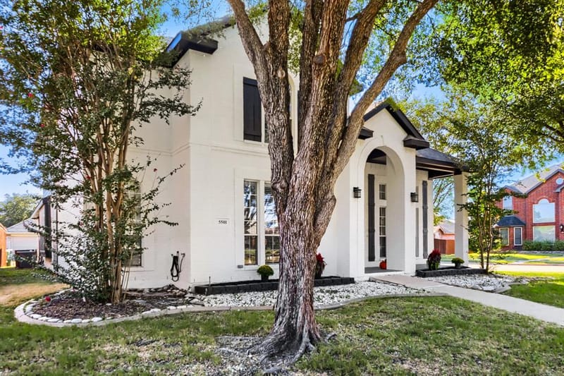 5501 Buckskin Drive, The Colony TX 75056 - Photo 2