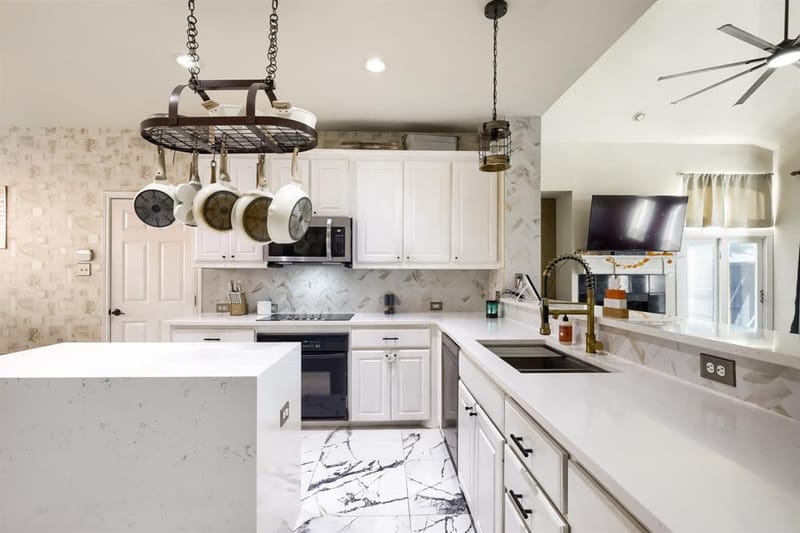 5501 Buckskin Drive, The Colony TX 75056 - Photo 9