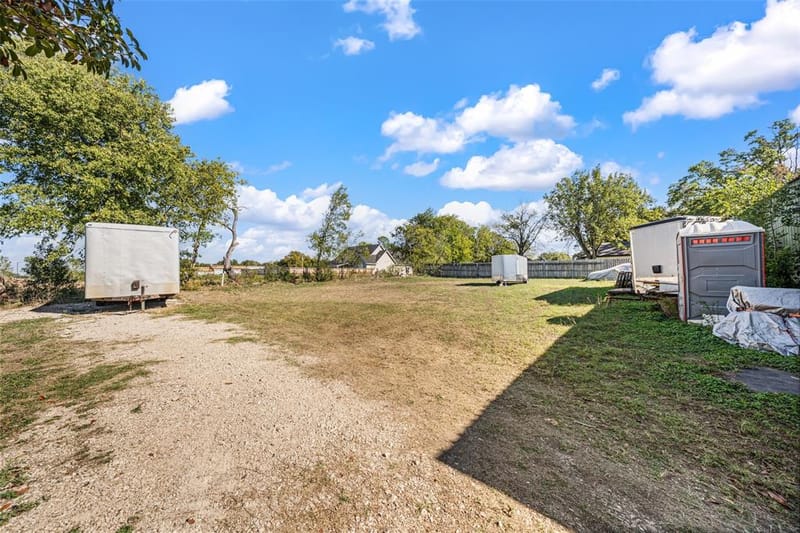 1105 Beard Avenue, Robinson TX 76706 - Photo 6