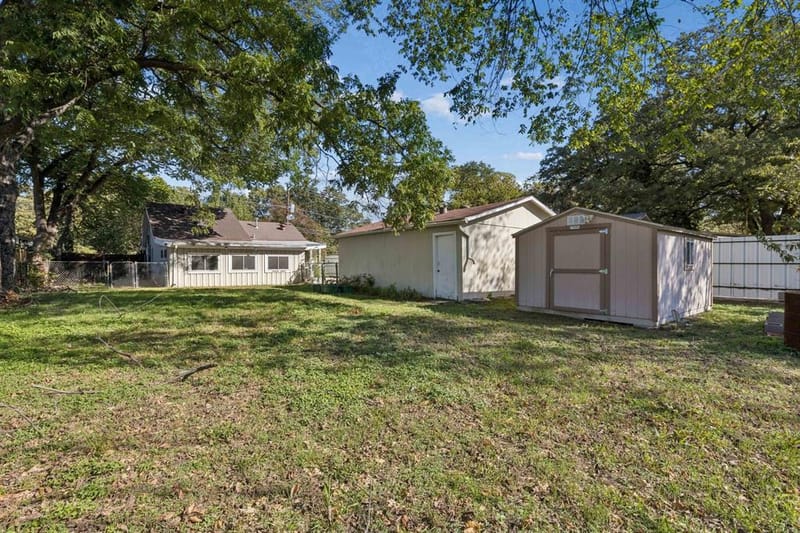3920 Hollis Street, Haltom City TX 76111 - Photo 24