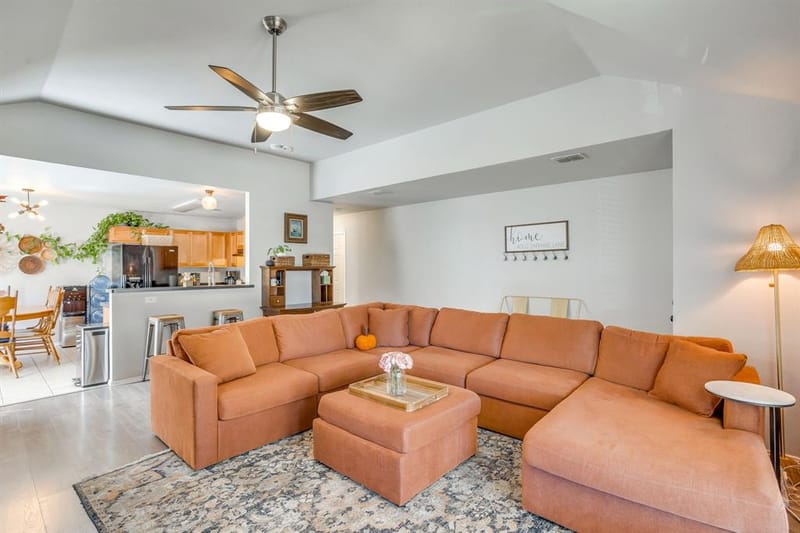 4002 Sapphire Lane, Granbury TX 76049 - Photo 6