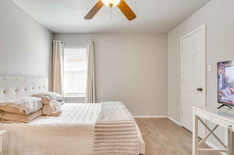 4002 Sapphire Lane, Granbury TX 76049 - Photo 22