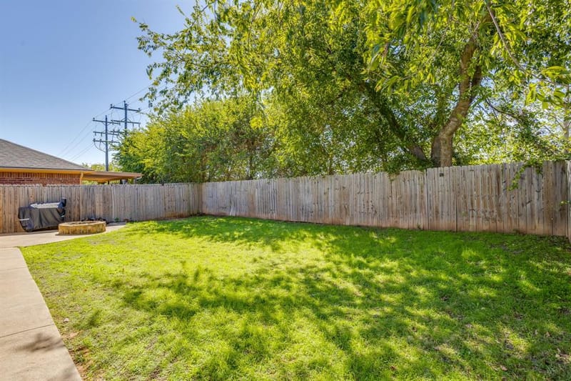 4002 Sapphire Lane, Granbury TX 76049 - Photo 36