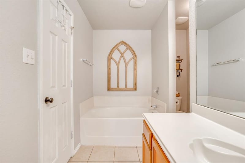 4002 Sapphire Lane, Granbury TX 76049 - Photo 34