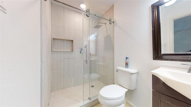 6321 Solona Circle N, Haltom City TX 76117 - Photo 17