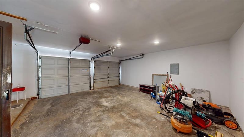6321 Solona Circle N, Haltom City TX 76117 - Photo 26