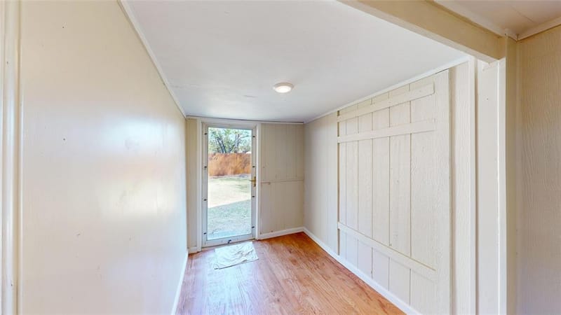 6321 Solona Circle N, Haltom City TX 76117 - Photo 24