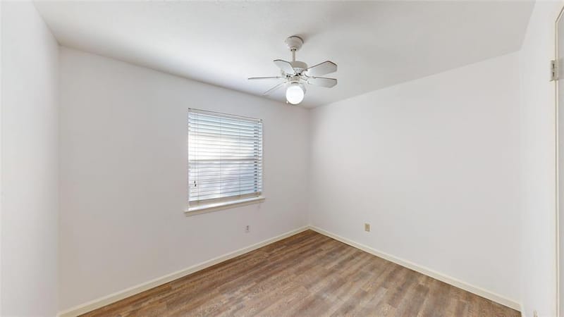 6321 Solona Circle N, Haltom City TX 76117 - Photo 19