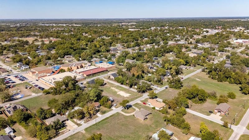 926 S Frances Street, Terrell TX 75160 - Photo 4