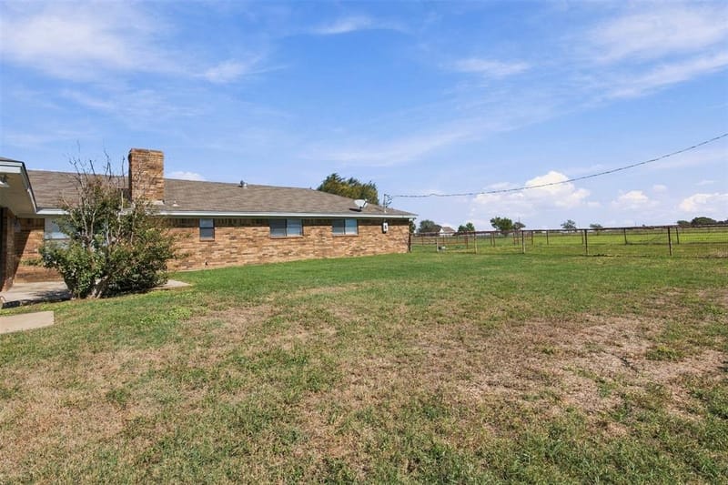 781 January Lane, Ponder TX 76259 - Photo 32