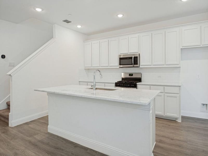 1024 Thomas Place, Carrollton TX 75006 - Photo 5